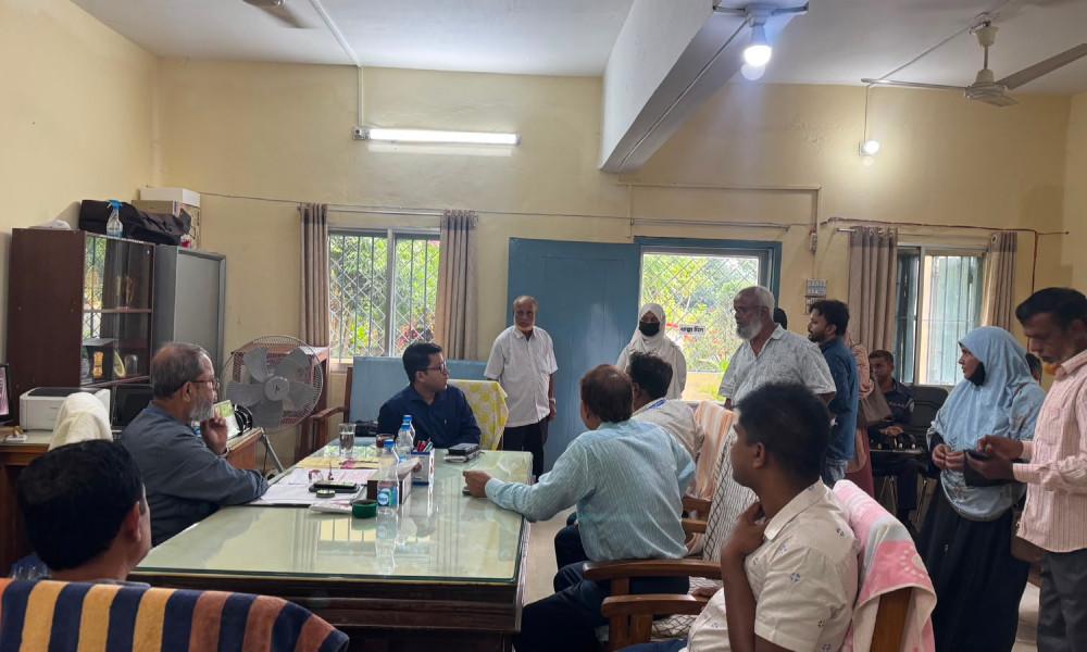 এআই দিয়ে ভুয়া প্রবেশপত্র বানিয়ে পরীক্ষা দিতে গিয়ে ধরা